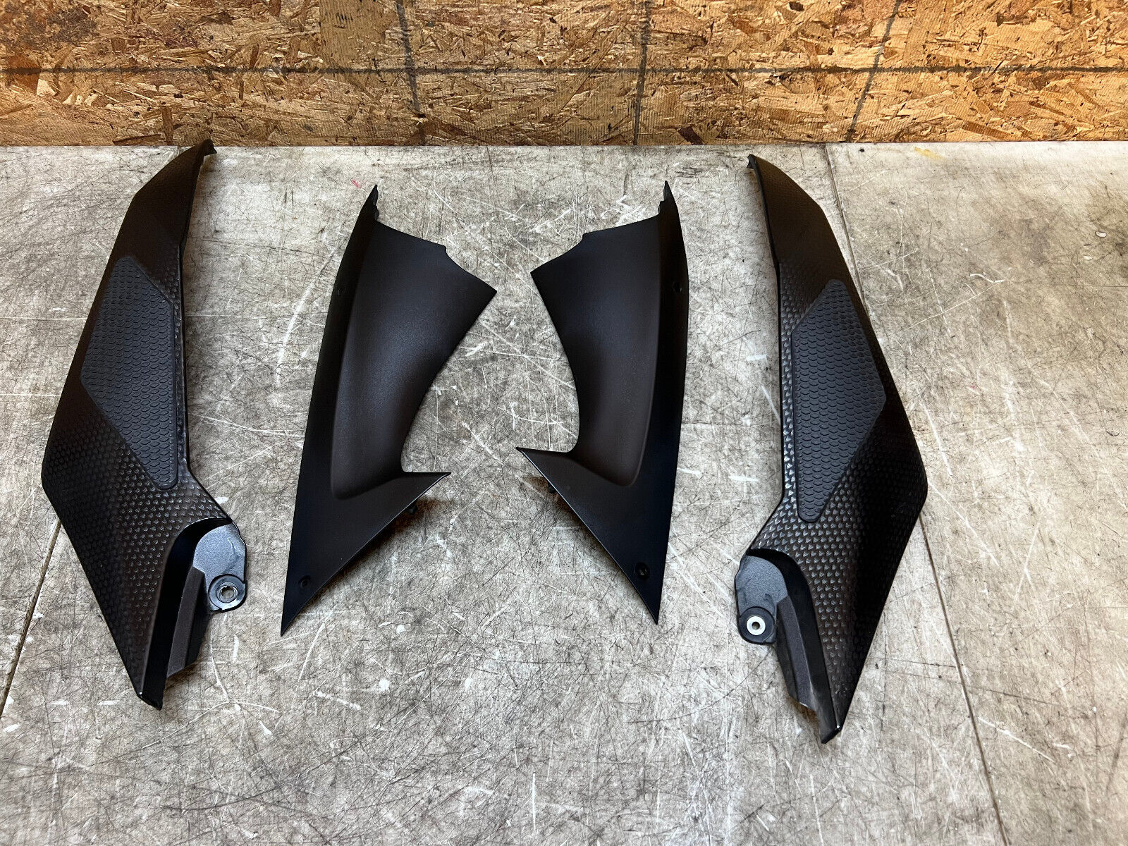 10 12 13 14 15 16 YAMAHA YZFR6 YZF R6 R6R TANK FAIRINGS PLASTIC FILLER COVERS