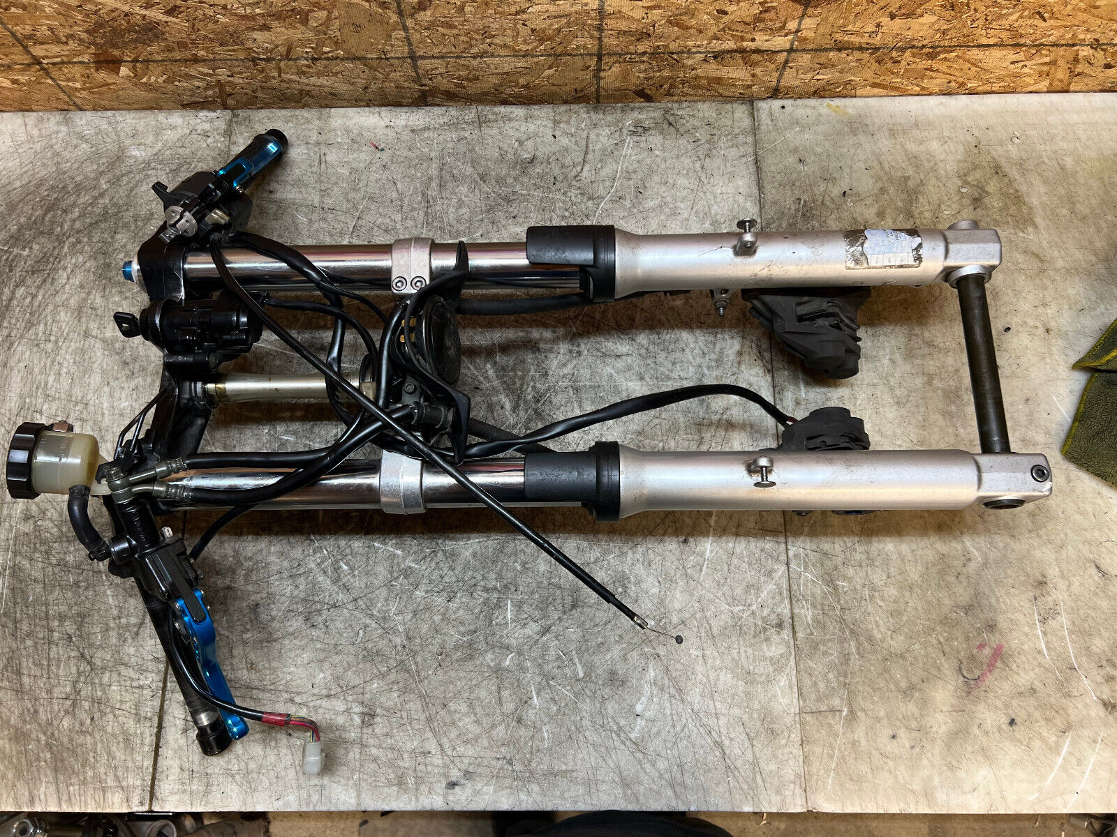 99 00 01 02 1999 2000 2001 2002 YAMAHA YZFR6 YZF R6 FRONT FORKS FORK TUBES NICE