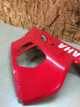Load image into Gallery viewer, 99 00 01 02 1999 YAMAHA YZF-R6 YZF R6 RIGHT SIDE LOWER FAIRING BELLY FAIRING OEM

