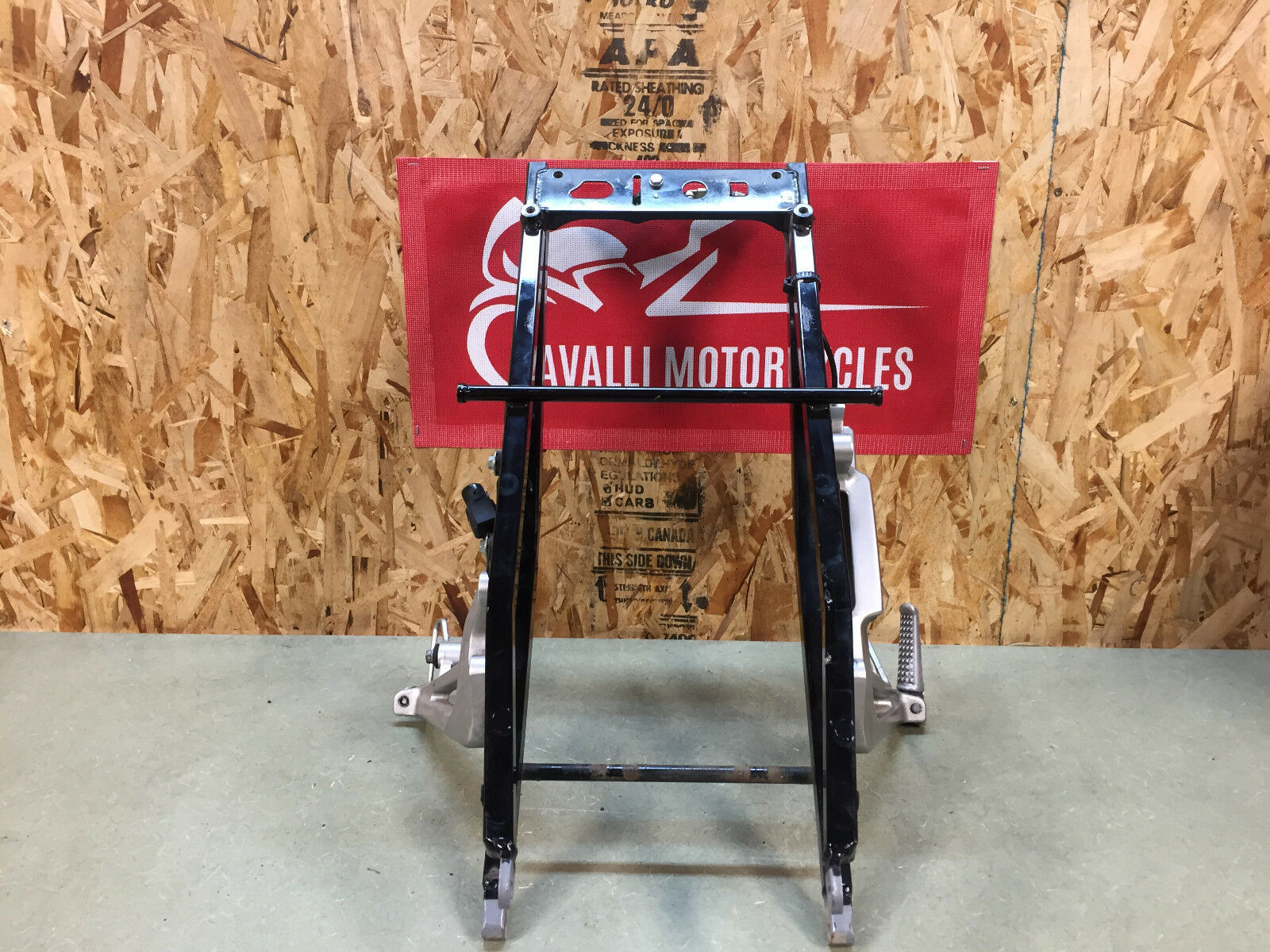 98 99 00 01 HONDA VFR800 VFR 800 INTERCEPTOR REAR SUBFRAME SUB FRAME BACK TAIL