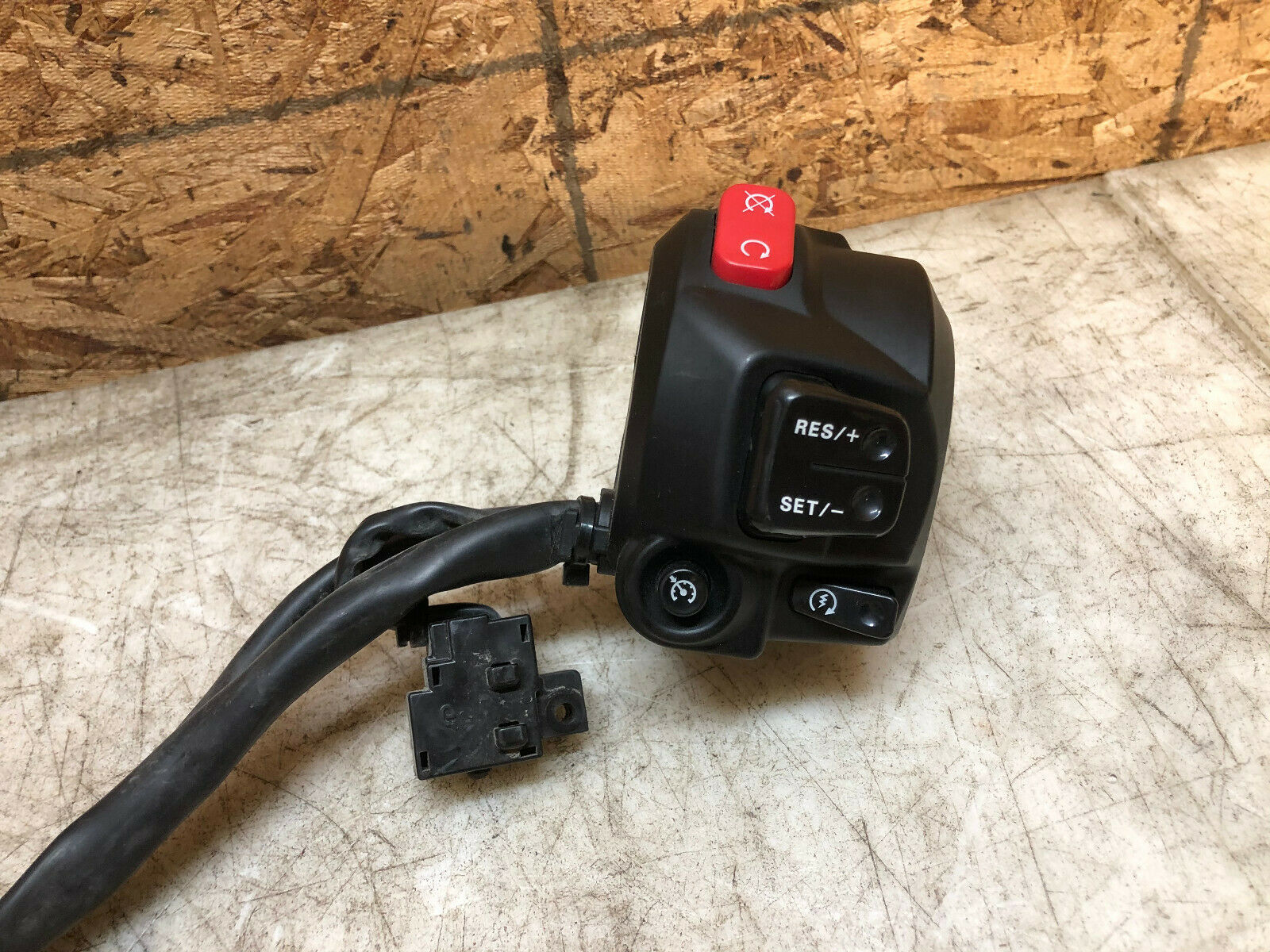 11 12 13 14 15 16 17 TRIUMPH TIGER 800 XC RIGHT BAR SWITCH ONN OFF SWITCH CUBE