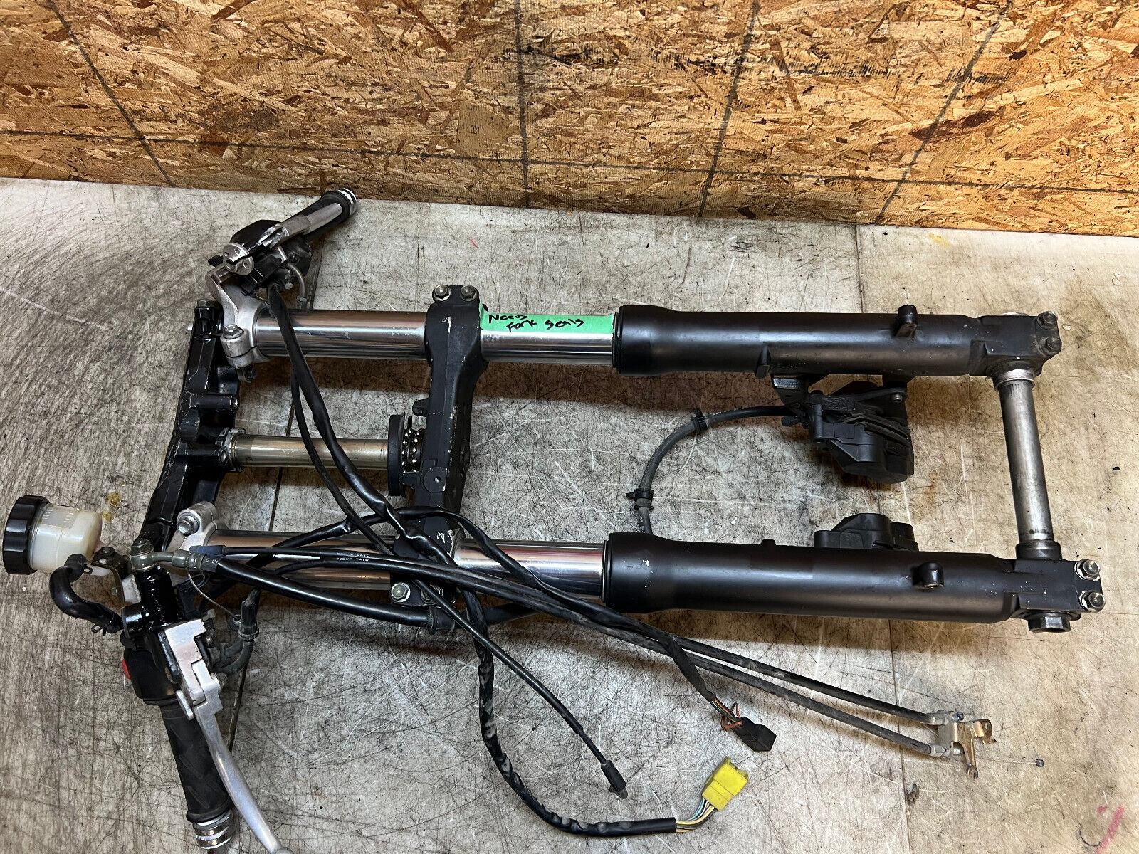 01 02 03 2001-2003 SUZUKI GSXR GSX-R 600 FRONT END FRONT FORKS FORK TUBES BRAKES