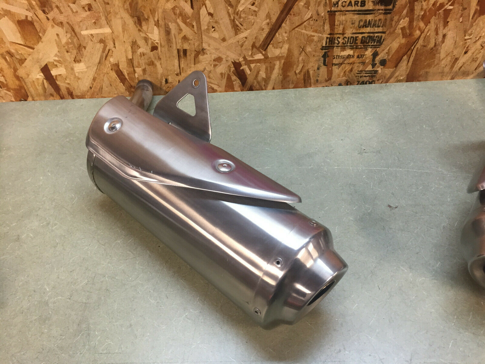 08 09 10 11 12 TRIUMPH STREET TRIPLE 675 R STOCK EXHAUST MUFFLERS OEM CANS PIPES
