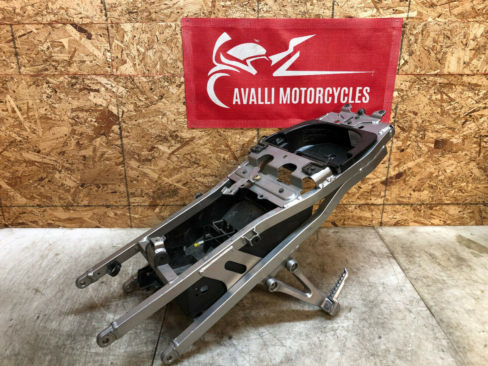 03 04 2003 2004 KAWASAKI ZX6-R ZX6R 636 REAR SUBFRAME SUB FRAME BACK TAIL FRAME