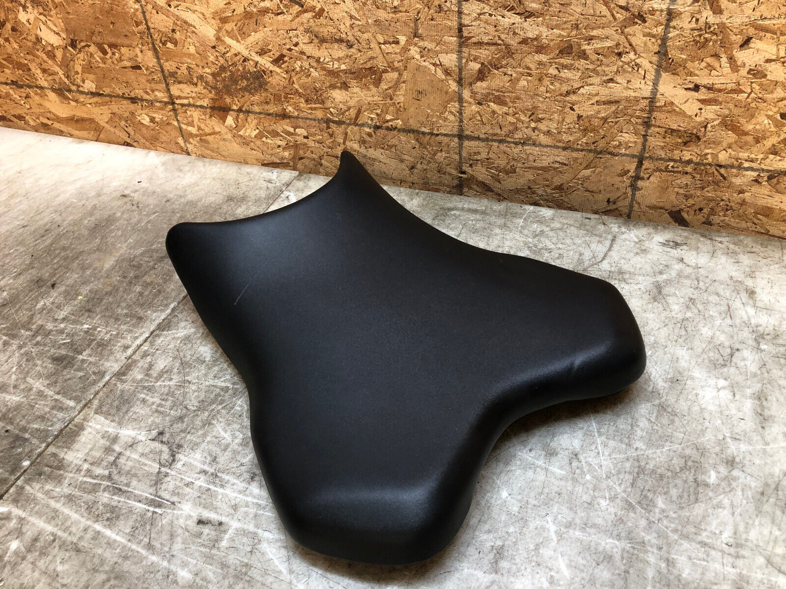 2006-2007 06 07 YAMAHA YZFR6 YZF R6 R RIDERS RIDER FRONT SEAT PAD CUSION PILLION