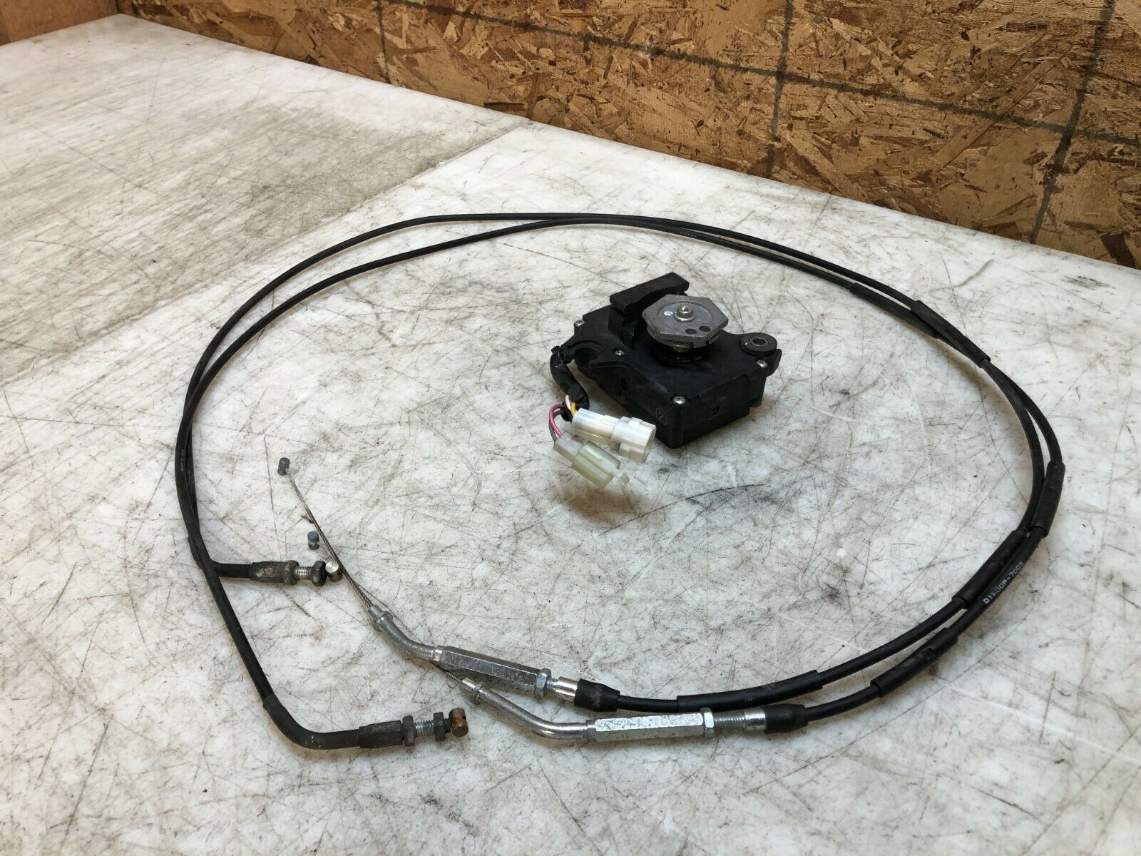 06 07 2006 2007 SUZUKI GSX-R750 GSXR 600 750 EXHAUST SERVO MOTOR CABLES
