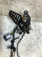 Load image into Gallery viewer, 17 18 19 20 21 2017-2021 YAMAHA YZFR6 YZF R6 600 RIGHT REARSET REAR SET BRAKE
