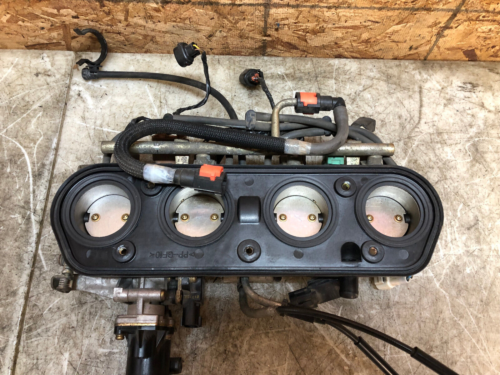 2004 2005 04 05 KAWASAKI NINJA ZX10R ZX10-R ZX10 THROTTLE BODIES