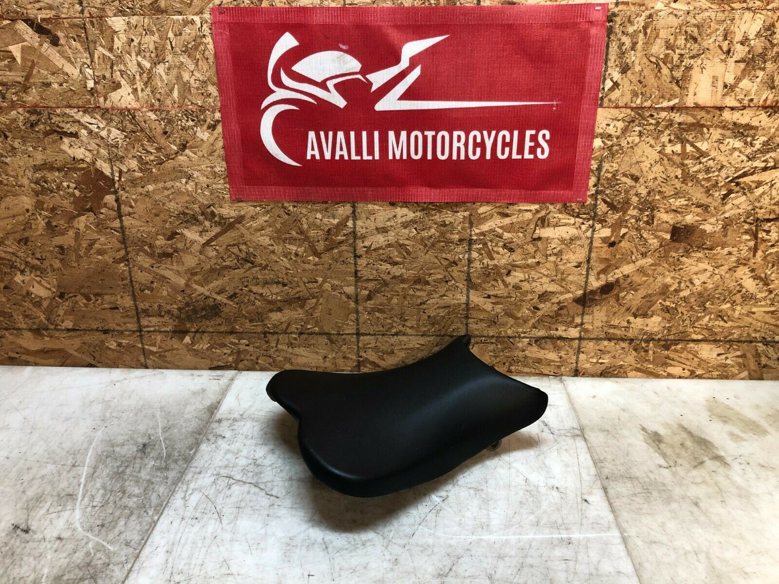 06 07 2006 2007 SUZUKI GSX-R600 GSXR 600 750 FRONT RIDER SEAT RIDERS PAD CUISION