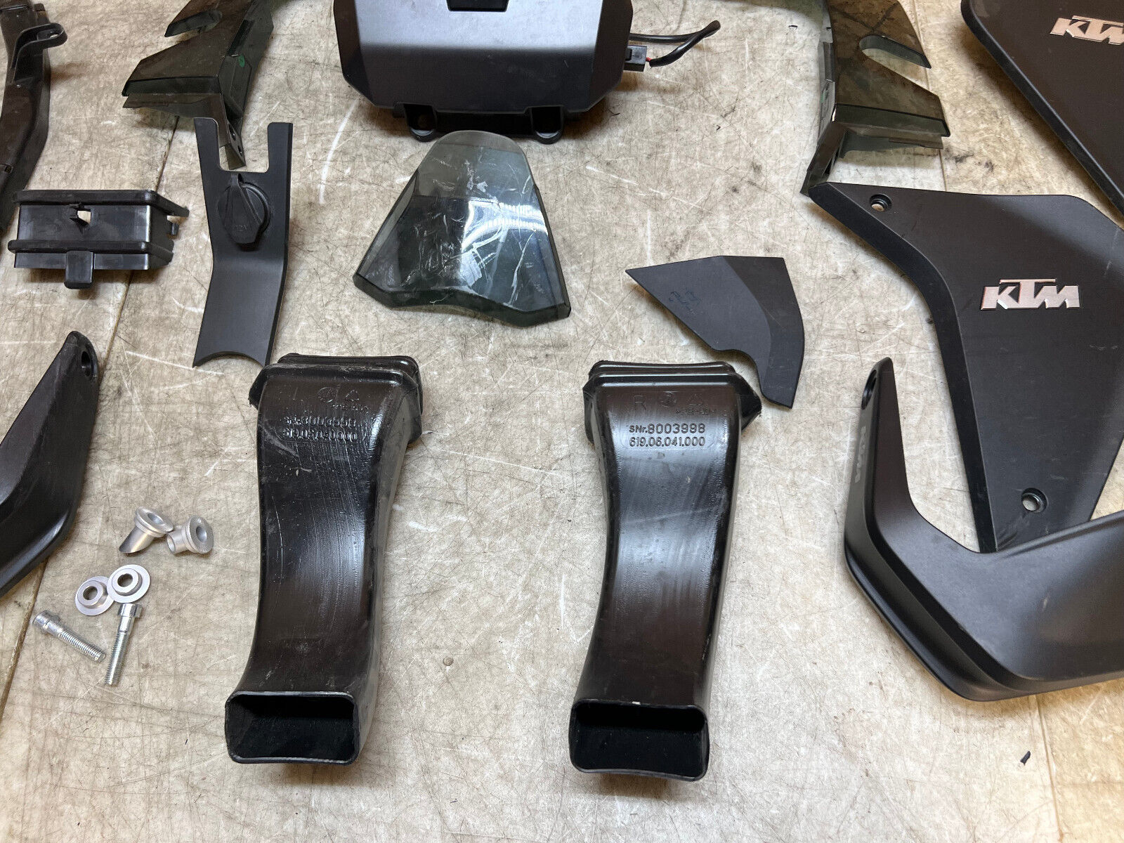 22 23 2022 2023 KTM SUPER ADVENTURE 1290 S FILLER PLASTIC TRIM PIECES COWL COVER