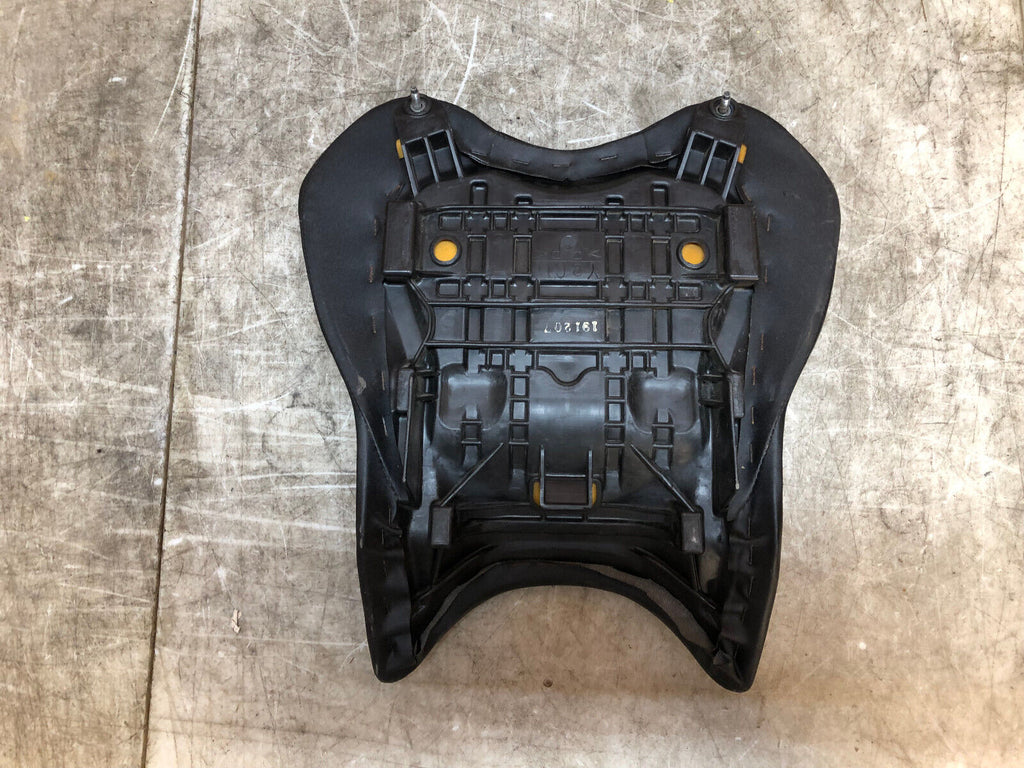 2006-2007 06 07 YAMAHA YZFR6 YZF R6 R RIDERS RIDER FRONT SEAT PAD CUSION PILLION