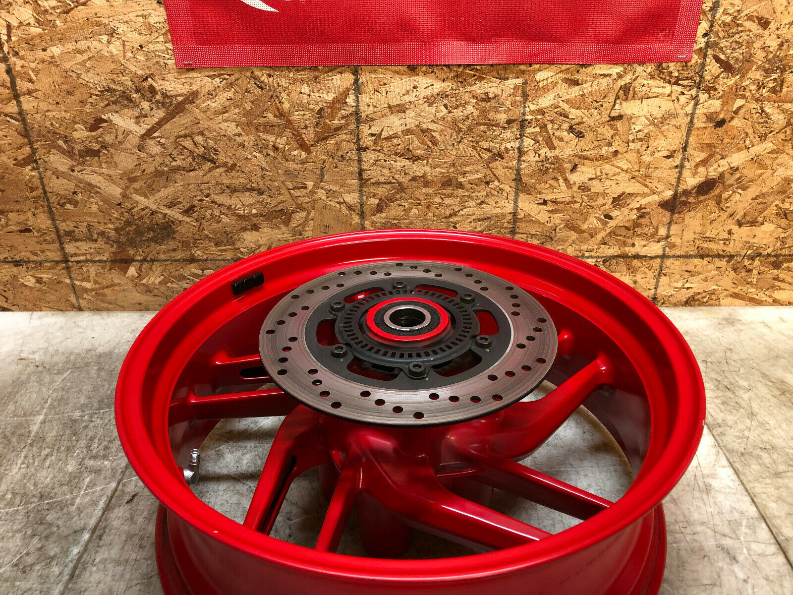 16 17 18 19 DUCATI PANIGALE 899 959 REAR WHEEL BACK RIM COMPLETE CUSH DRIVE MINT
