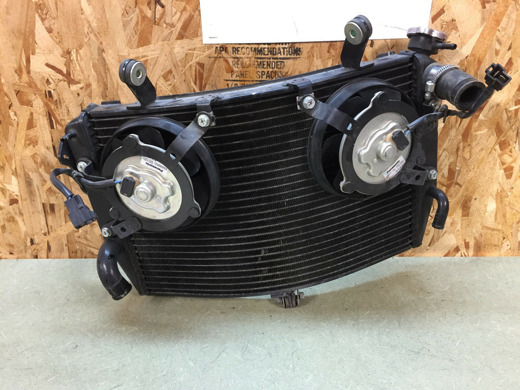 04 05 06 2004-2006 YAMAHA YZFR1 YZF R1 RADIATOR RAD ENGINE COOLER COOLING FANS