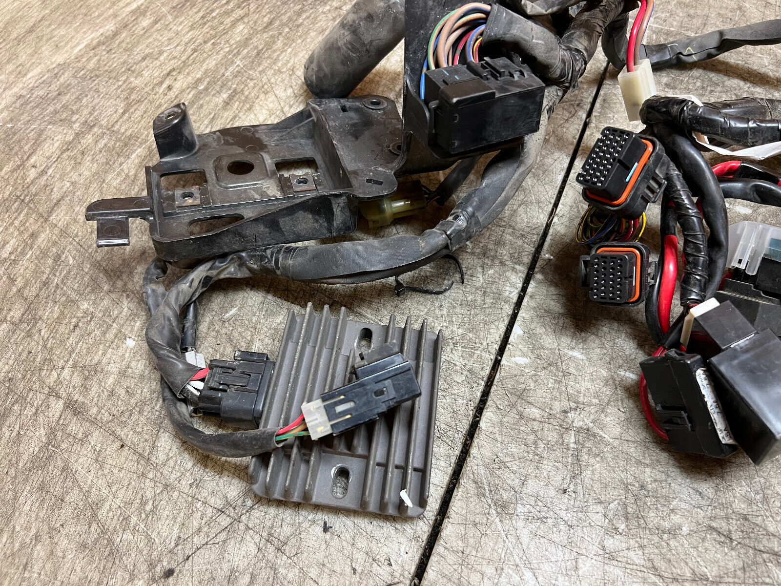08 09 10 12 13 14 15 16 YAMAHA YZFR6 YZF R6 R6R MAIN ENGINE WIRING HARNESS LOOM