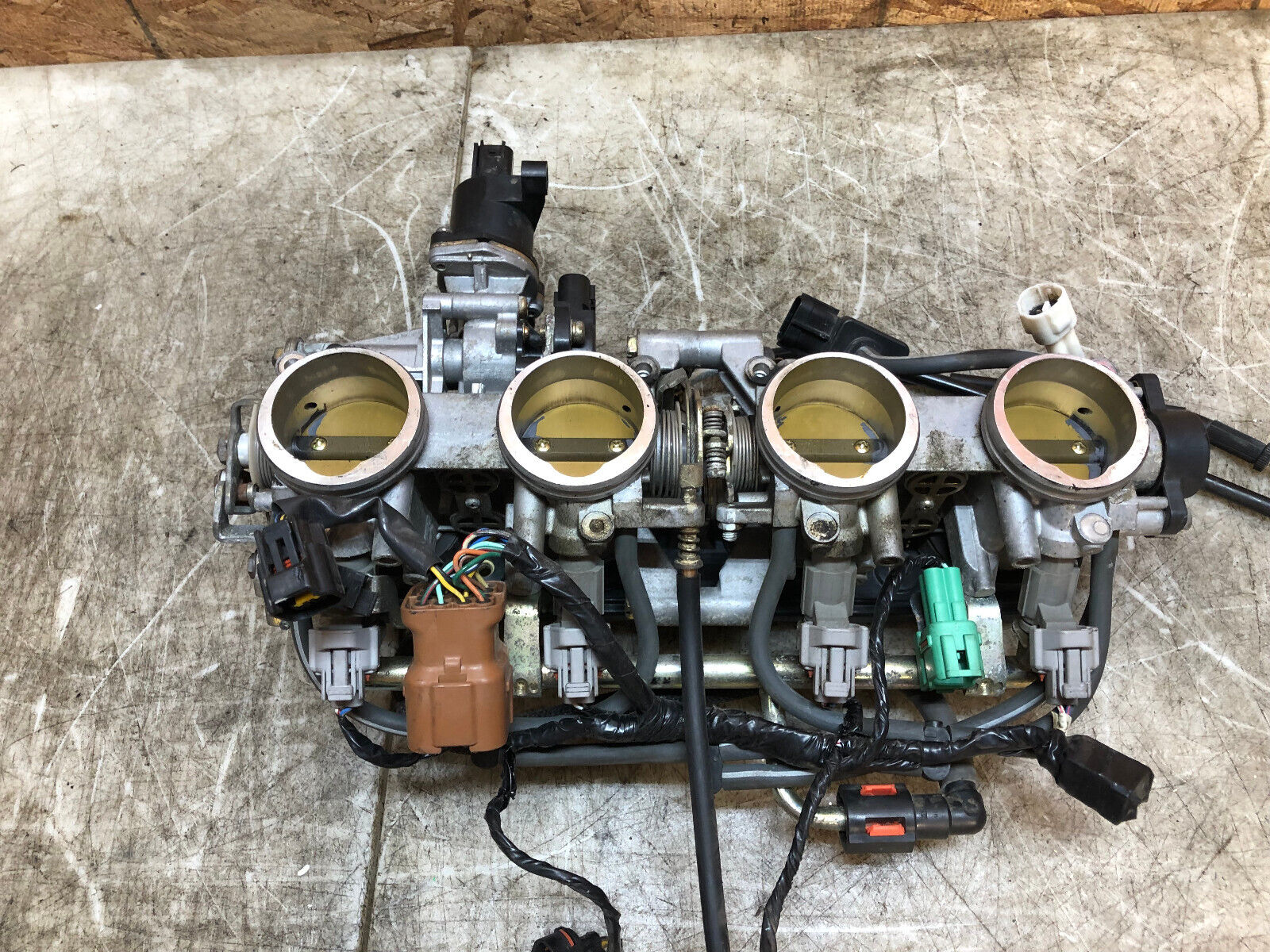 2004 2005 04 05 KAWASAKI NINJA ZX10R ZX10-R ZX10 THROTTLE BODIES