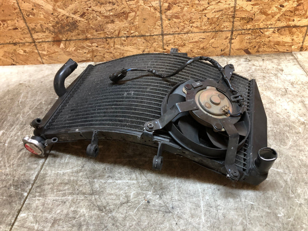 03 04 2003 2004 HONDA CBR600RR CBR 600RR RADIATOR RAD ENGINE COOLER COOLING FAN