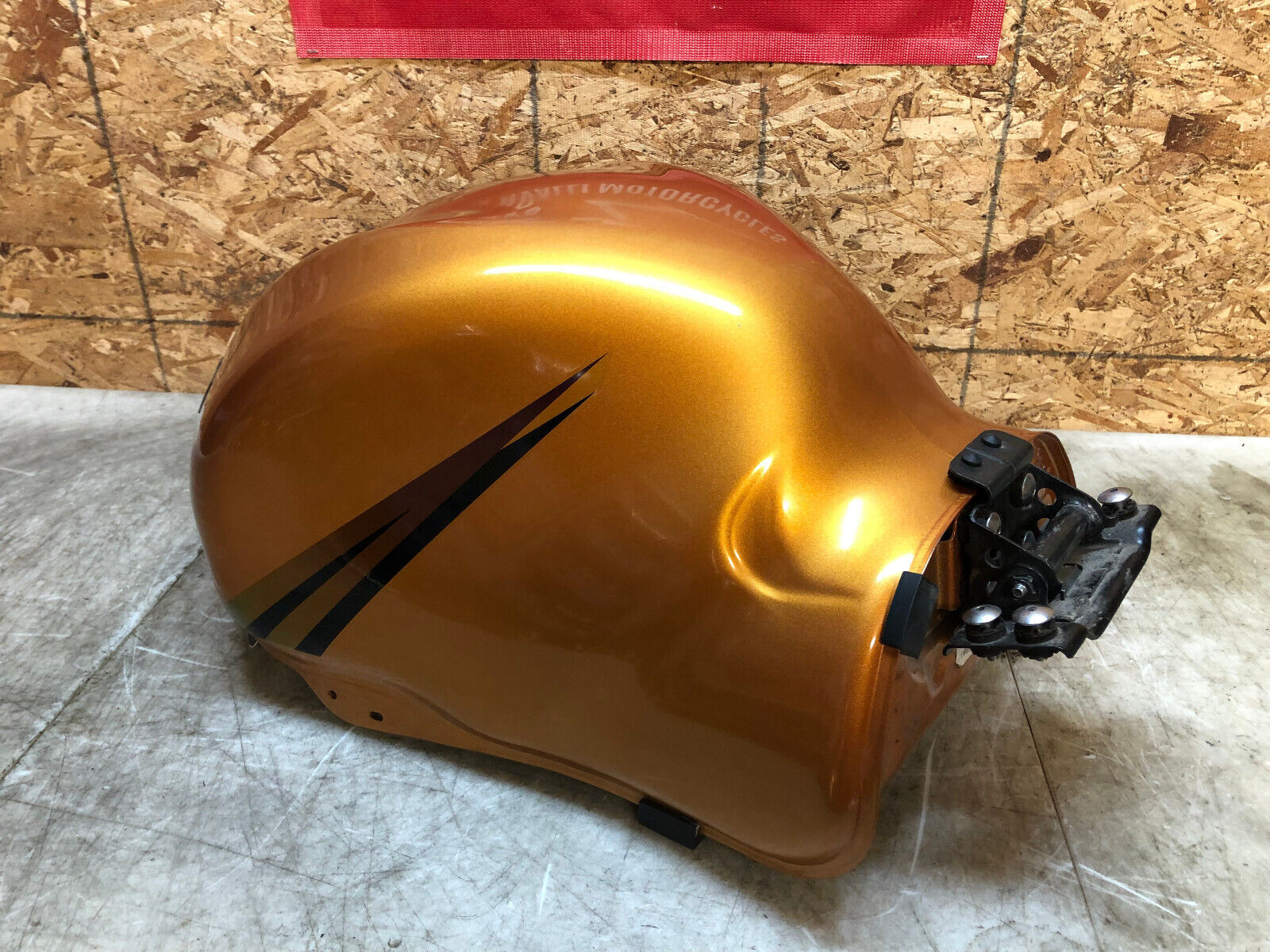 08 09 10 11 12 13 SUZUKI HAYABUSA GSX1300R GSX 1300 GAS TANK FUEL TANK RESERVOIR