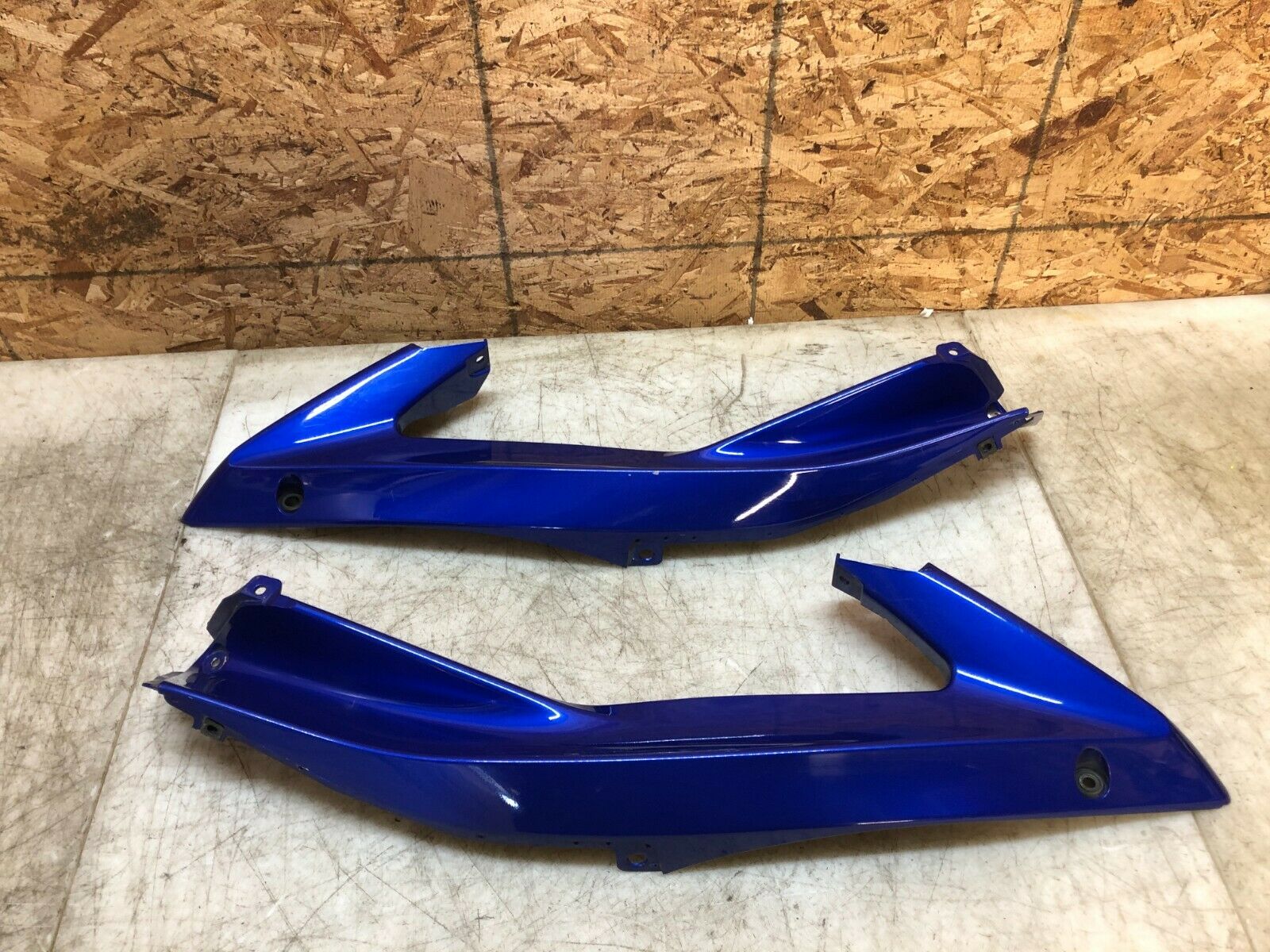 2006 2007 06 07 YAMAHA YZFR6 YZF R6 RIGHT & LEFT UPPER MID FAIRING COVER COWL