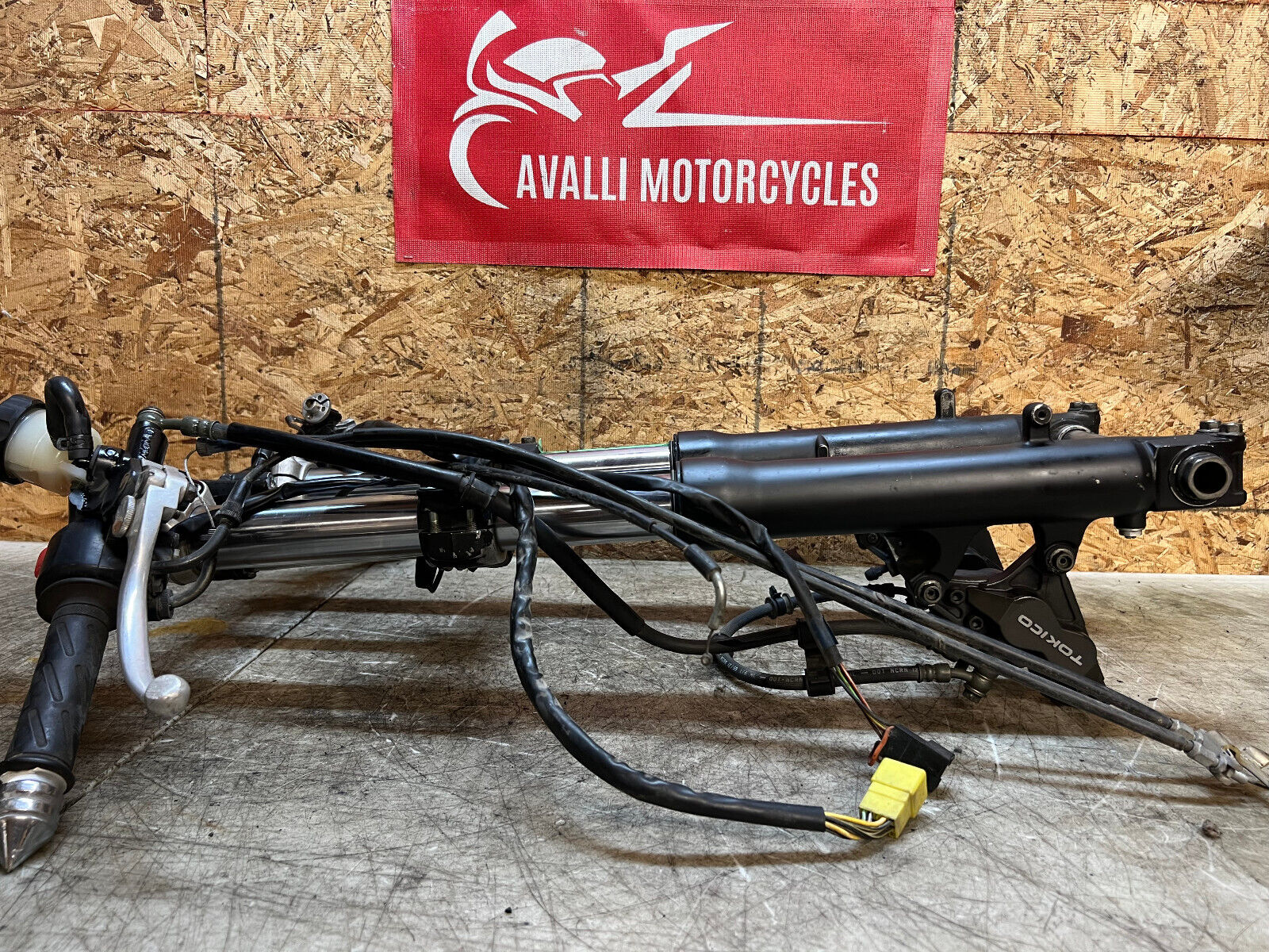 01 02 03 2001-2003 SUZUKI GSXR GSX-R 600 FRONT END FRONT FORKS FORK TUBES BRAKES