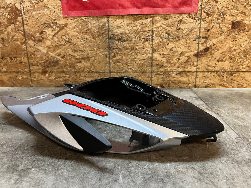 17 18 19 20 21 22 23 SUZUKI GSX-R GSXR 600 750 TAIL FAIRING REAR BACK COVER COWL