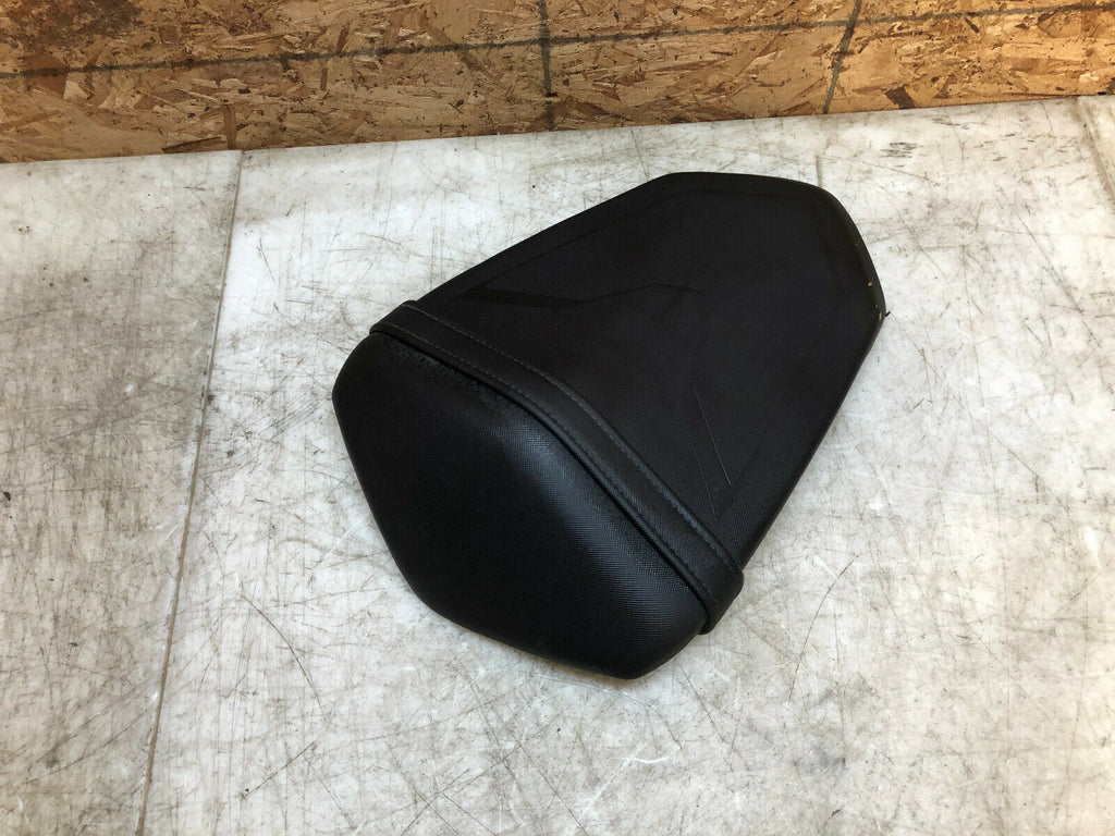 17 18 19 2017-2019 KTM SUPER DUKE 1290 R REAR PASSENGER SEAT PAD CUSION PILLION