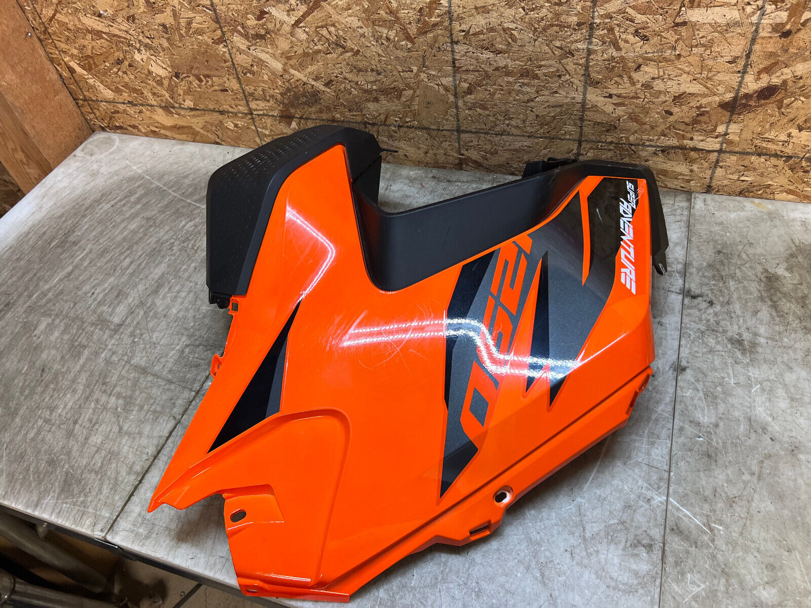 22 23 2022 2023 KTM SUPER ADVENTURE 1290 S LEFT SIDE FAIRING PANEL COWLING COWL