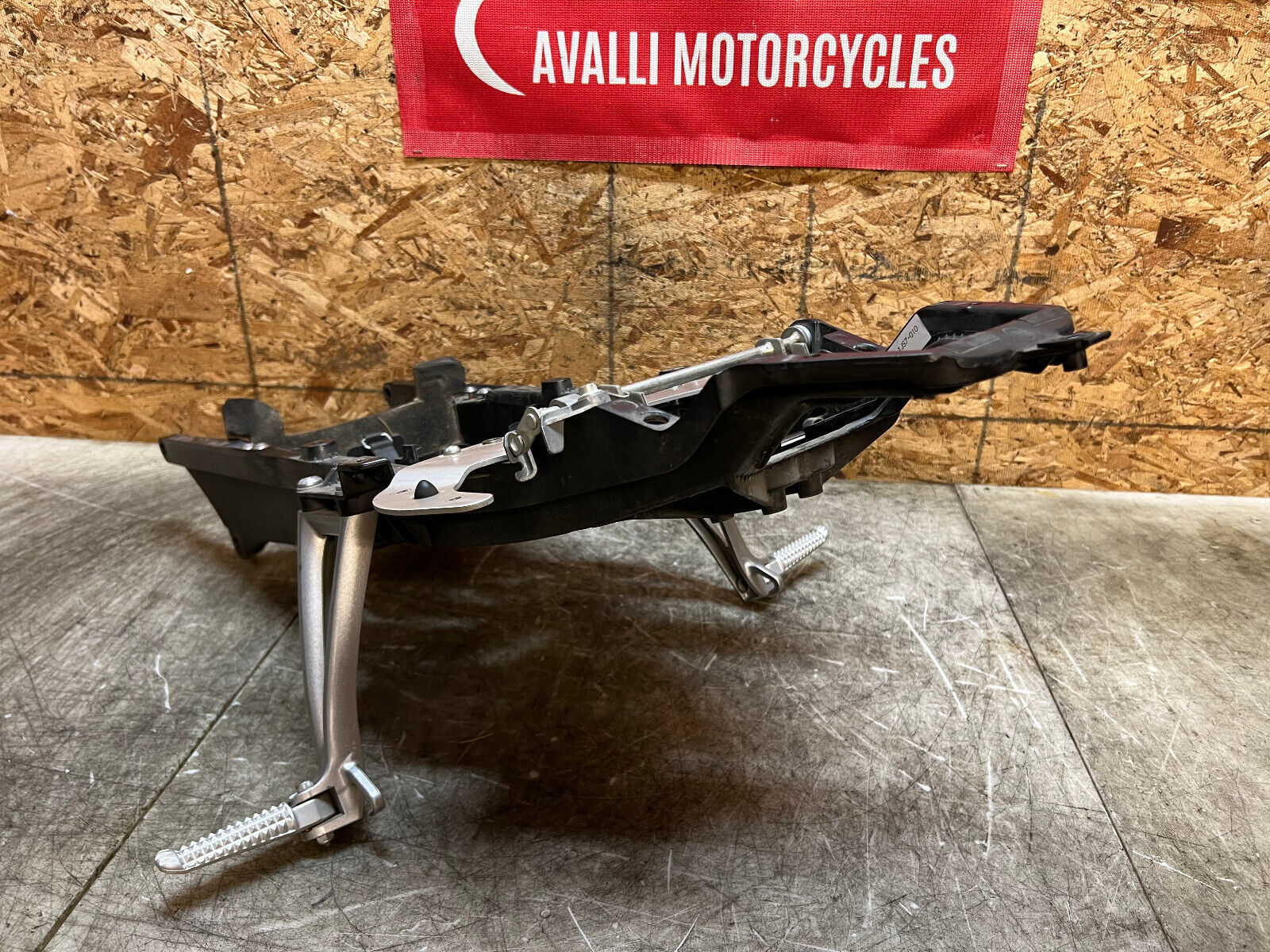 09 10 12 13 14 15 16 YAMAHA YZFR6 YZF R6 R6R REAR SUBFRAME SUB FRAME BACK TAIL